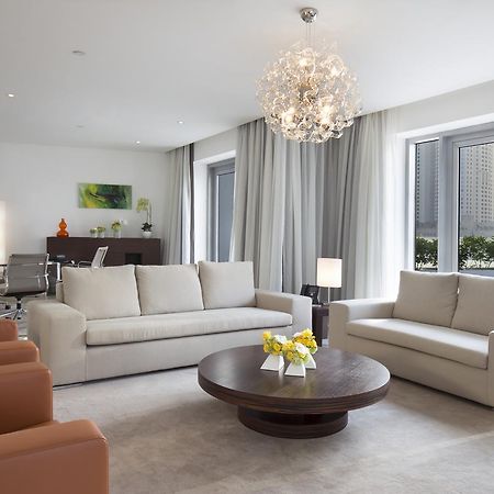 La Verda Suites And Villas Dubai Marina Exterior photo A living room
