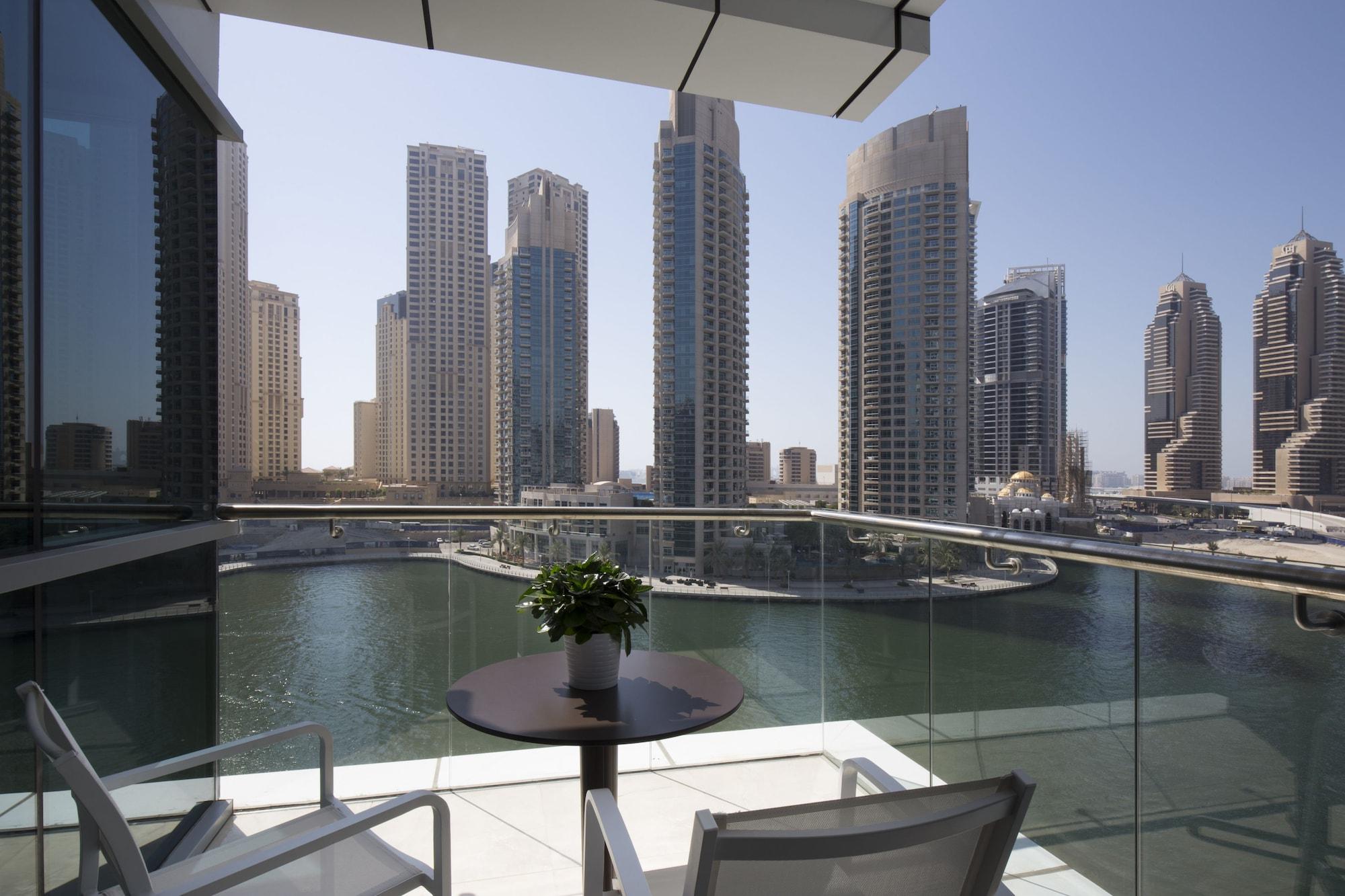 La Verda Suites And Villas Dubai Marina Exterior photo View from a balcony