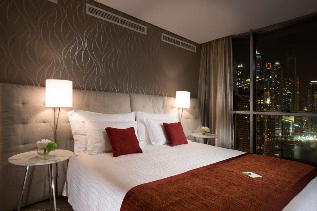 La Verda Suites And Villas Dubai Marina Room photo A bedroom at the hotel