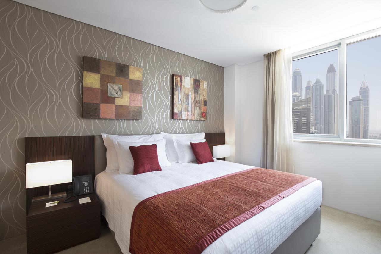 La Verda Suites And Villas Dubai Marina Exterior photo A bedroom at the hotel
