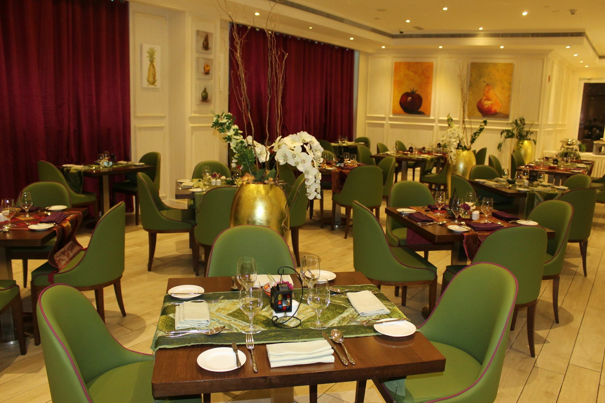La Verda Suites And Villas Dubai Marina Exterior photo The restaurant