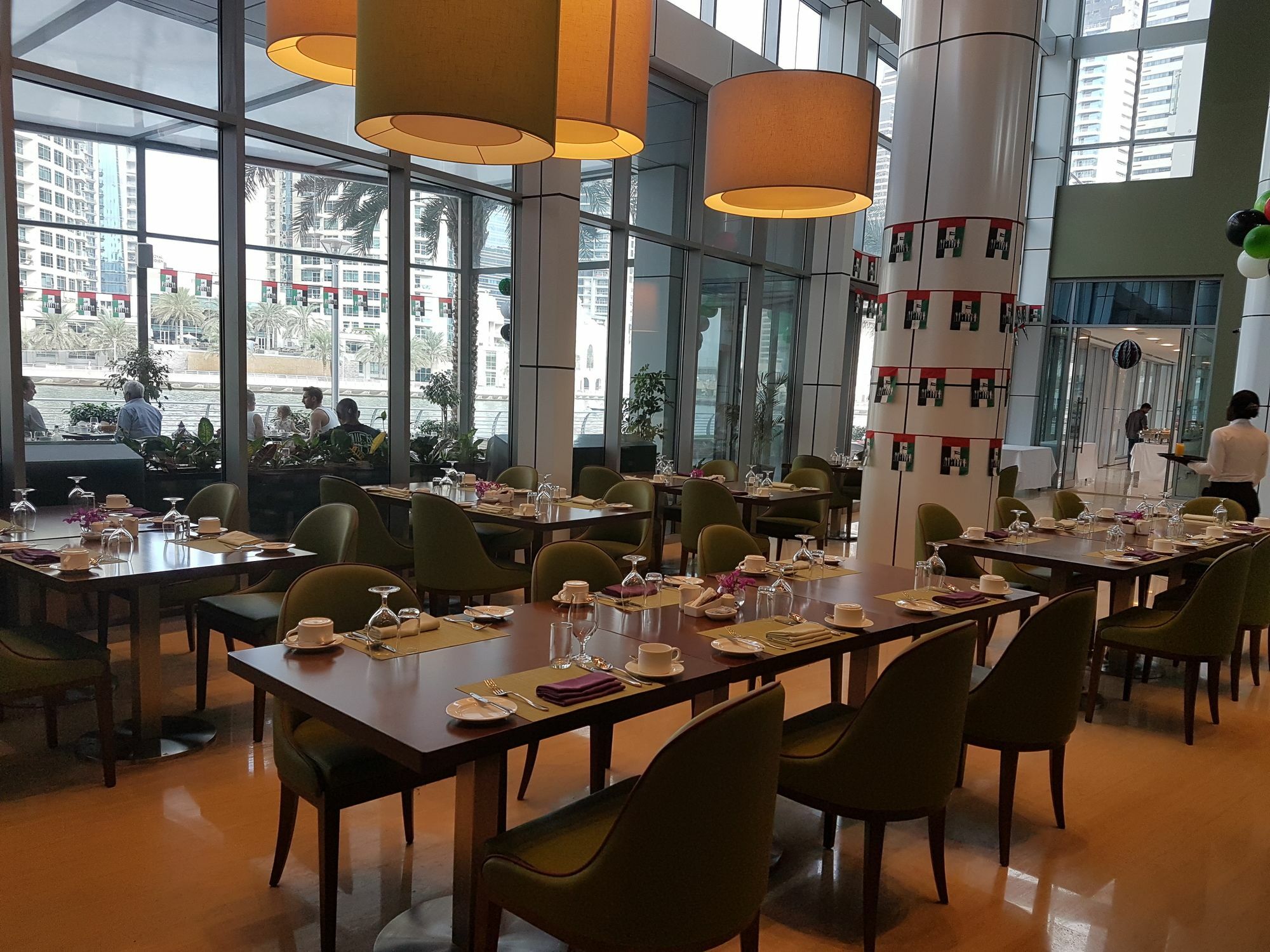 La Verda Suites And Villas Dubai Marina Exterior photo The restaurant